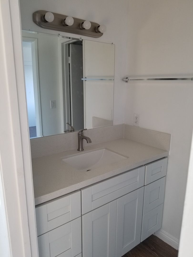 San Gabriel Apartment: 7120 Rosemead Blvd