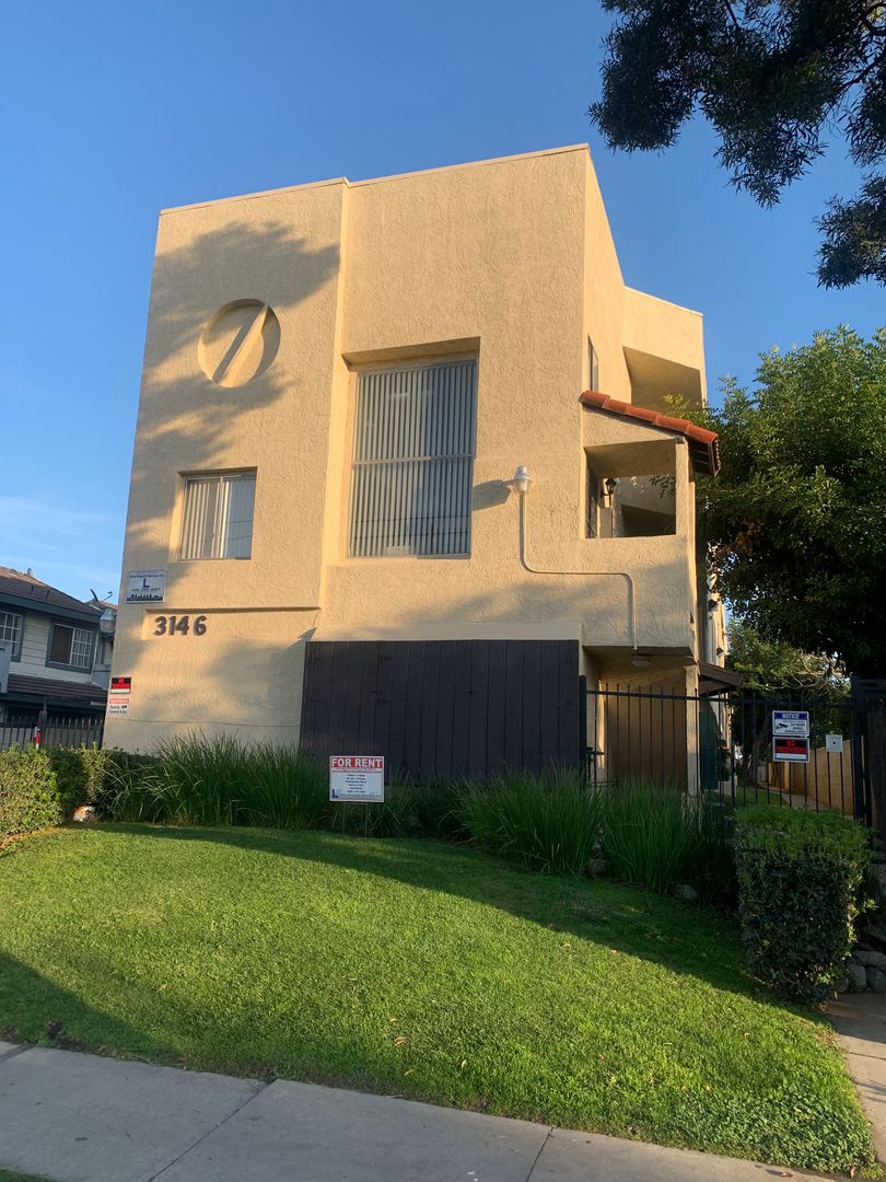Baldwin Park Apartment: 3146 Vineland Ave.