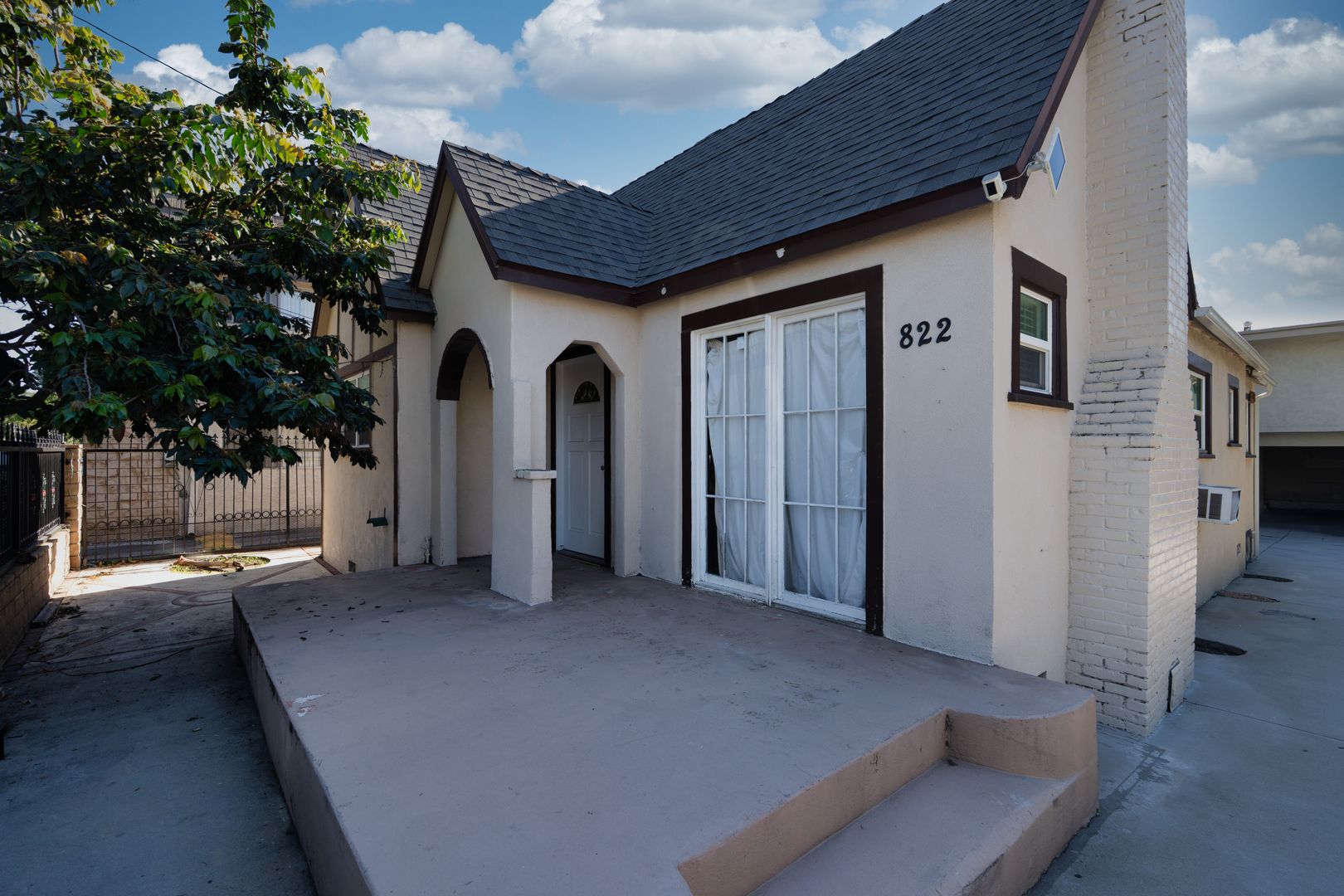 Glendale Apartment: 822 E Windsor Rd