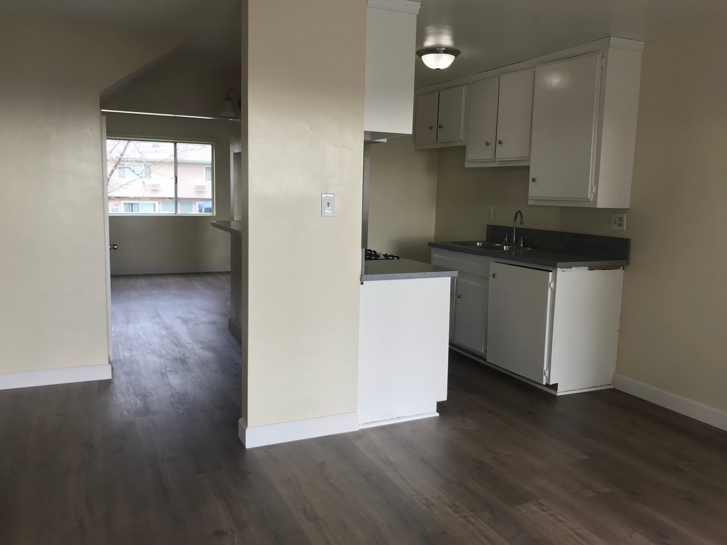 Whittier Apartment: 10733 Orange Grove Avenue / 5567 Norwalk Blvd.