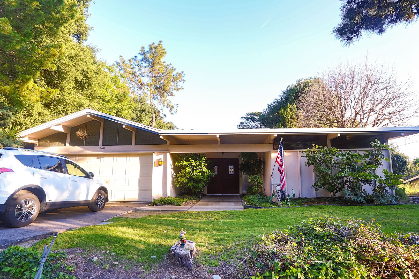 La Crescenta House: 2460 Shields Street