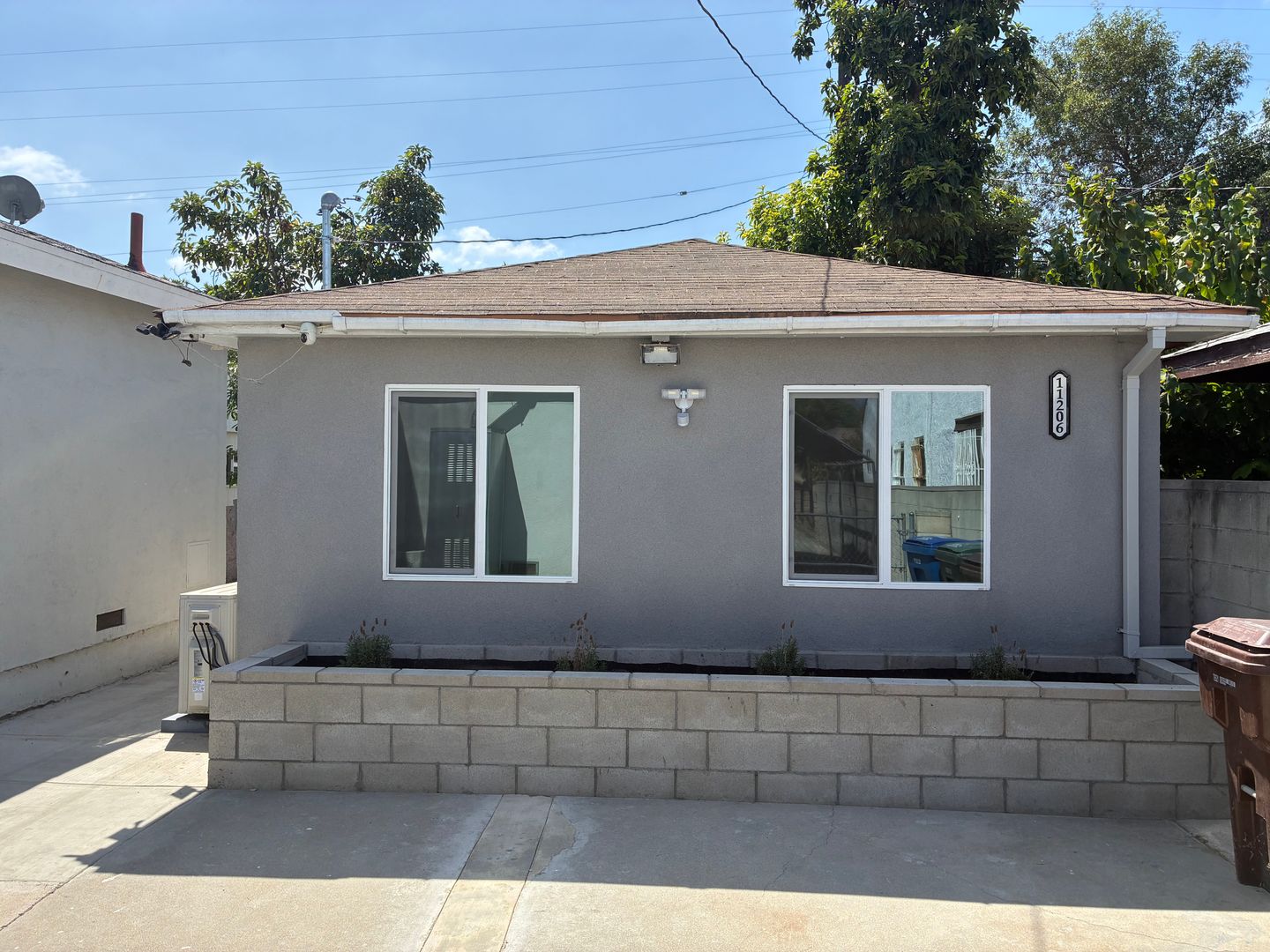 El Monte House: 11206 Walnut St