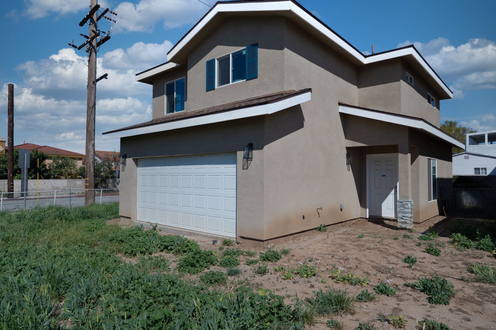 Rosemead Apartment: 2400 Del Mar Avenue