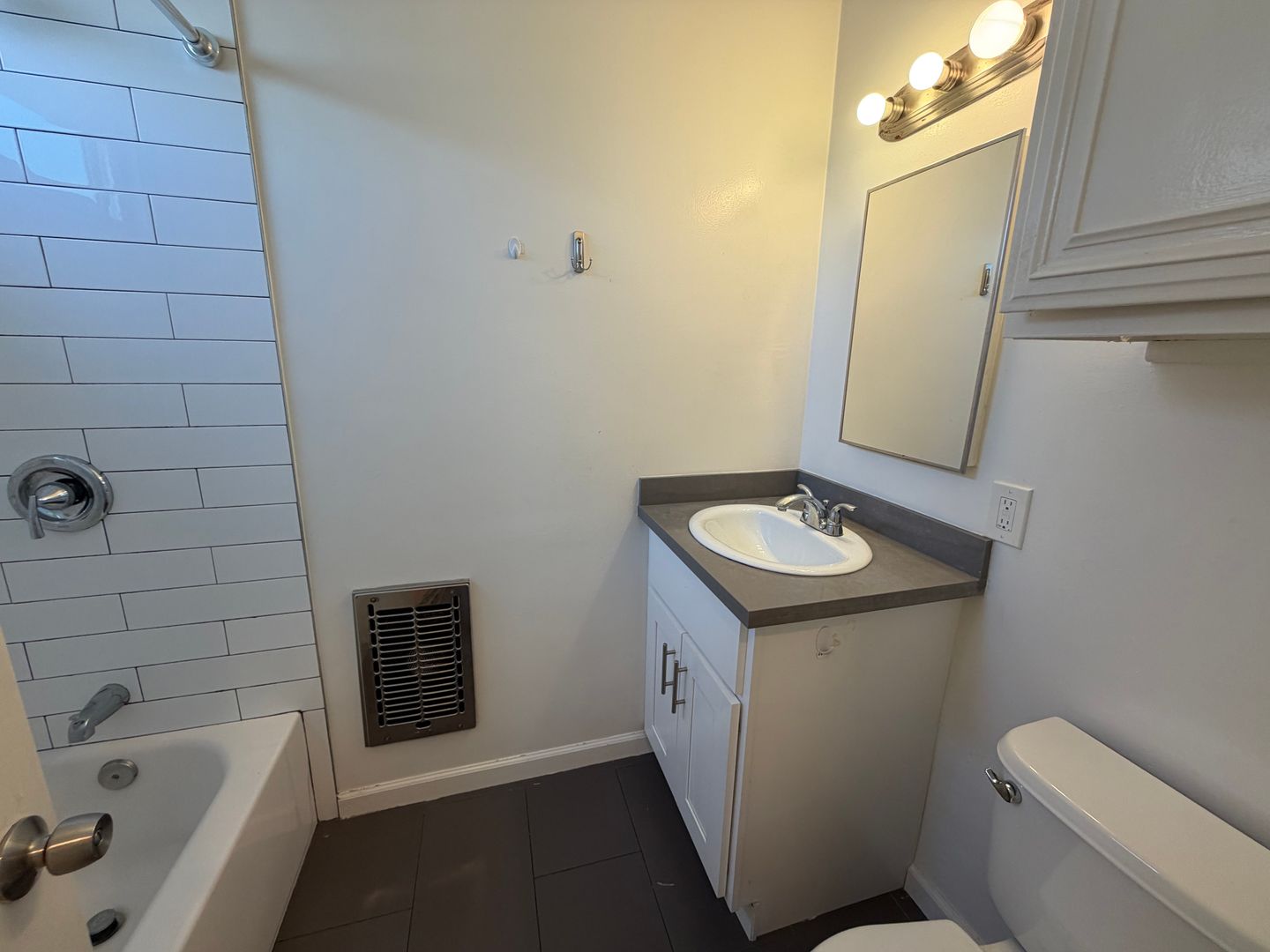 Los Angeles rental listing photo