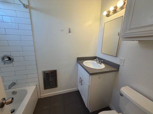 Los Angeles rental listing photo