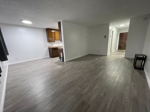 Charming 1 BD+1 BA vacancy at 2505 4th St #110, Santa Monica, CA 90405 – photo 1