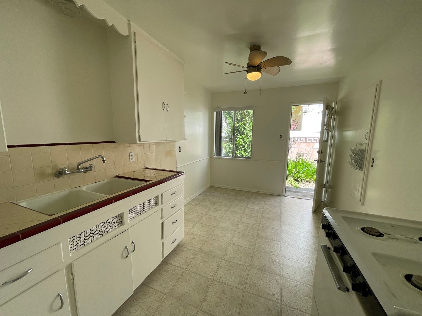 Los Angeles rental listing photo