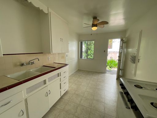 Los Angeles rental listing photo