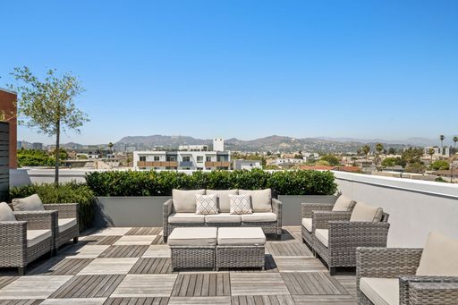 Los Angeles rental listing photo