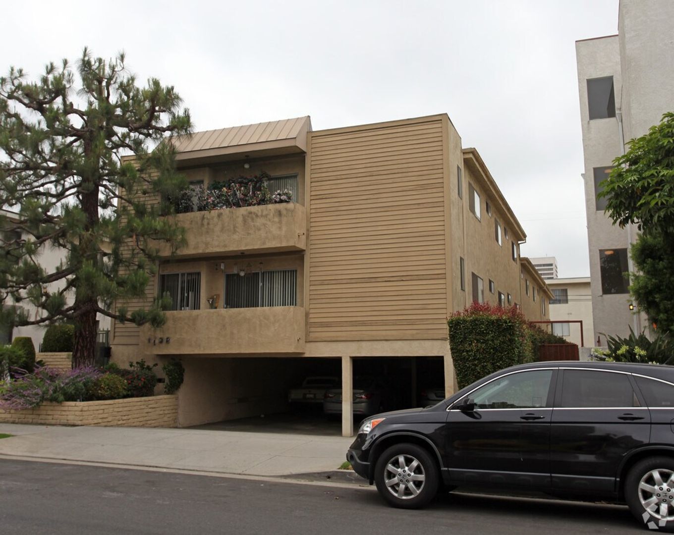 Los Angeles Apartment: 1732 Butler Ave.