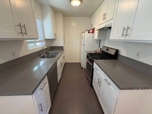 Los Angeles rental listing photo