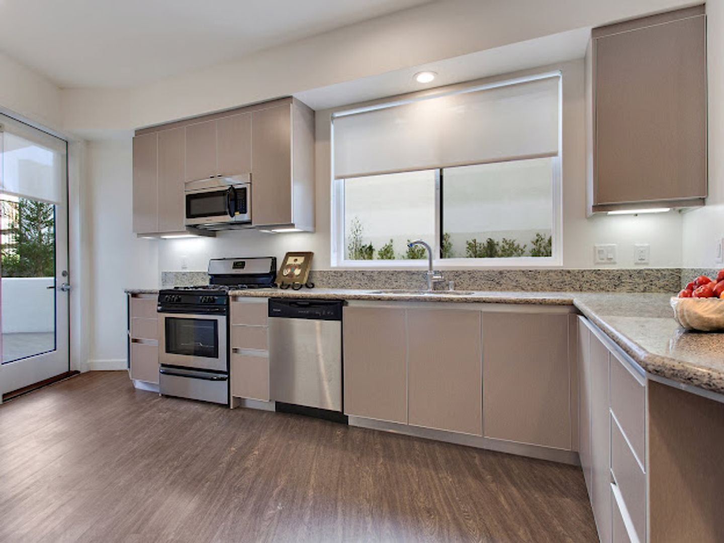 Los Angeles rental listing photo