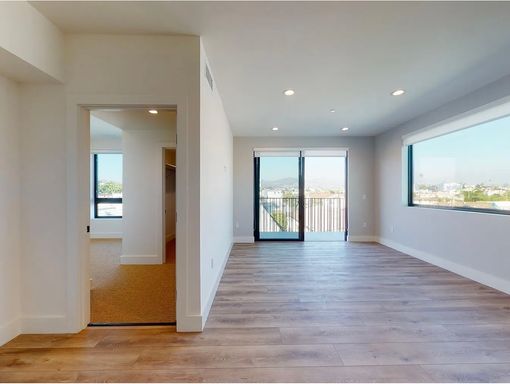 Los Angeles rental listing photo