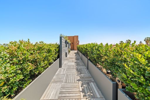 Los Angeles rental listing photo