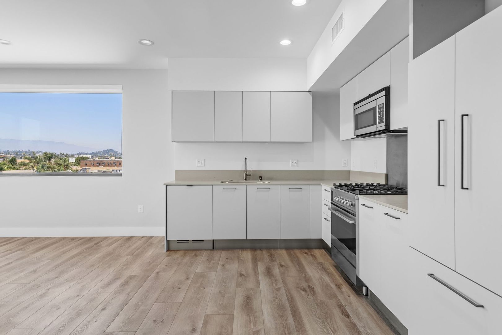 Los Angeles rental listing photo