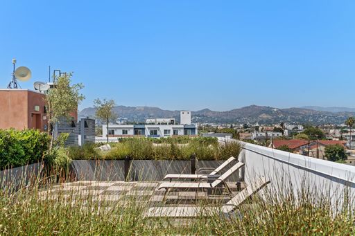 Los Angeles rental listing photo