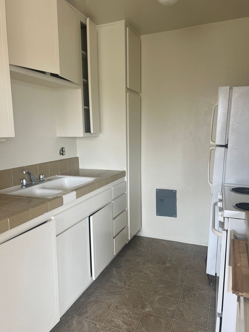 Los Angeles rental listing photo