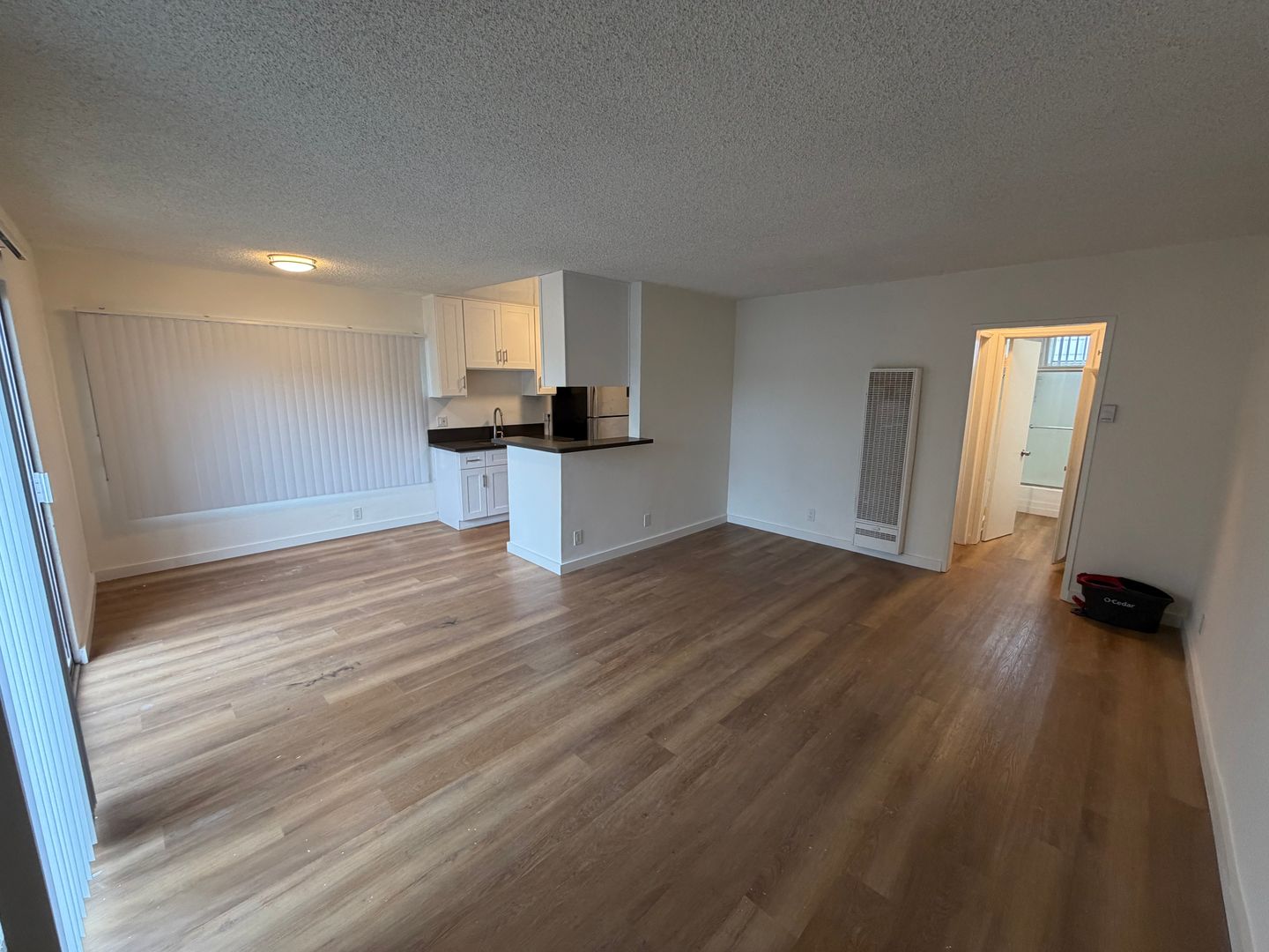 Venice Apartment: 2139 Penmar Ave
