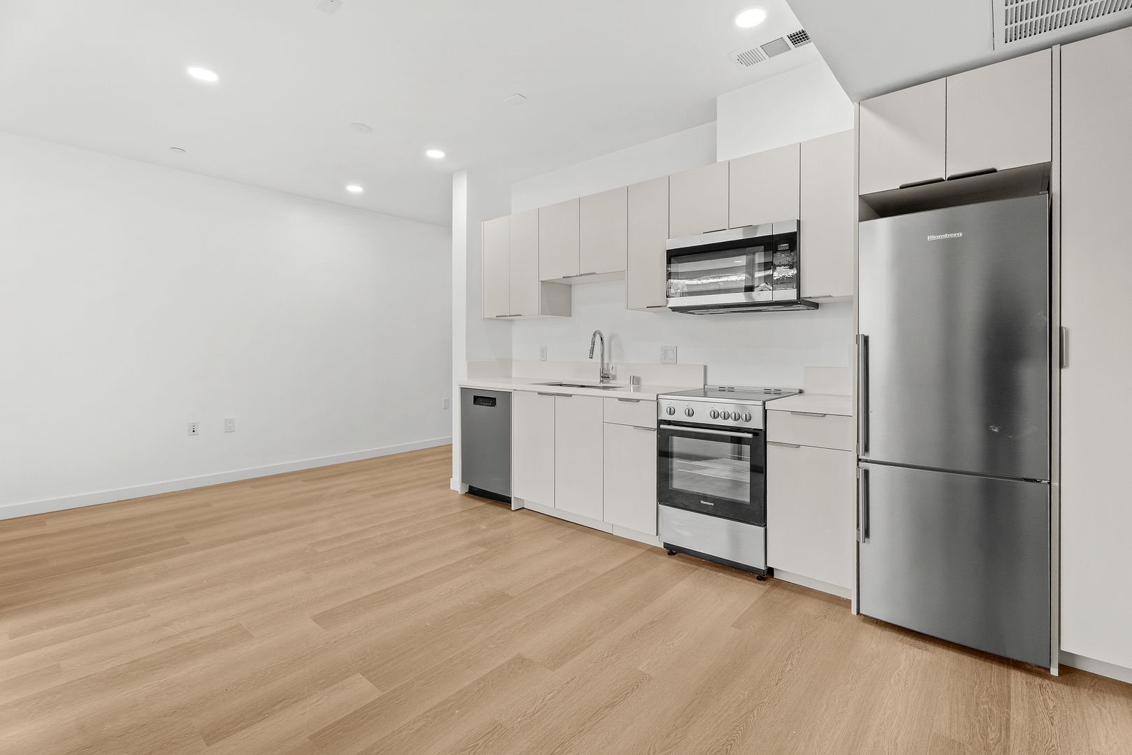 Los Angeles rental listing photo