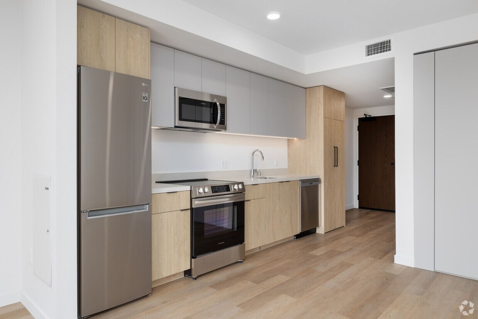 Los Angeles rental listing photo