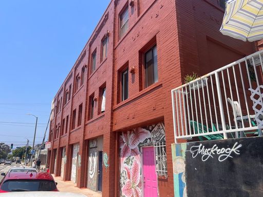 Parking Space Near Venice Beach — 101 Dudley Ave (P11)
