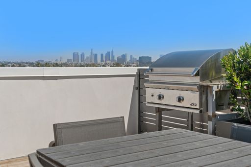Los Angeles rental listing photo