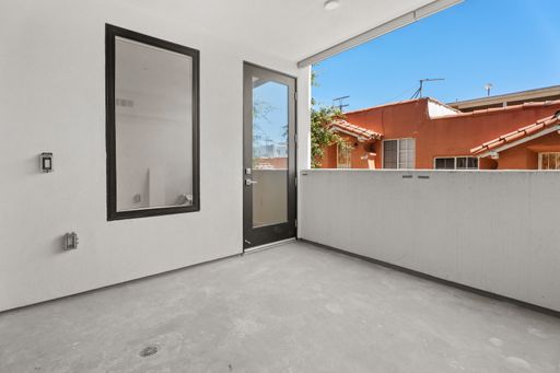 Los Angeles rental listing photo