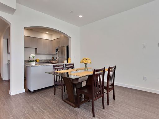Los Angeles rental listing photo