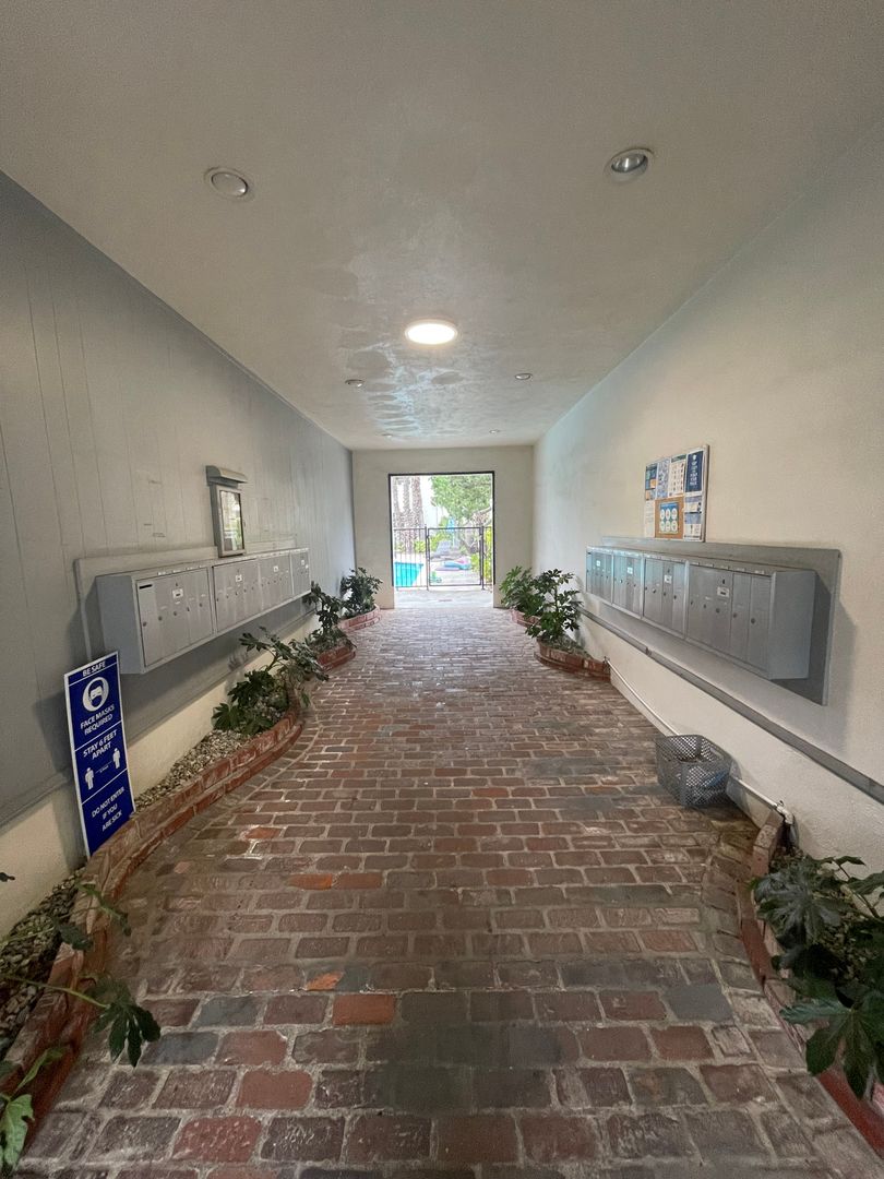 Los Angeles rental listing photo