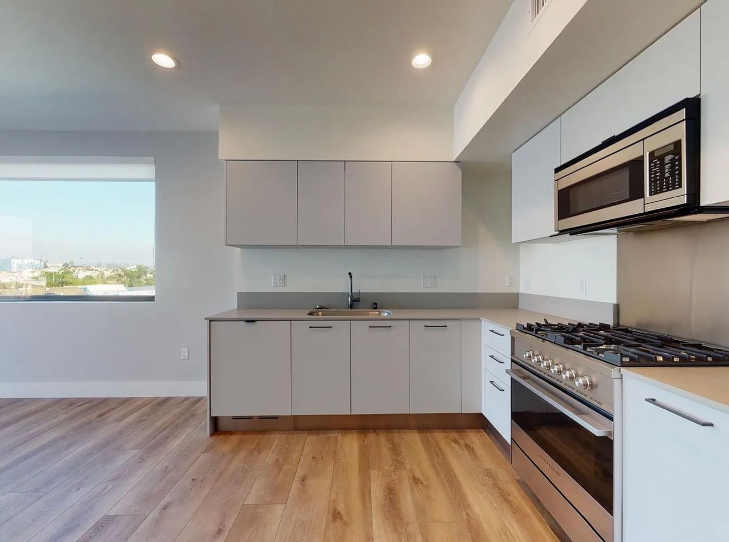Los Angeles rental listing photo