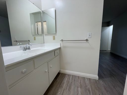 Los Angeles rental listing photo