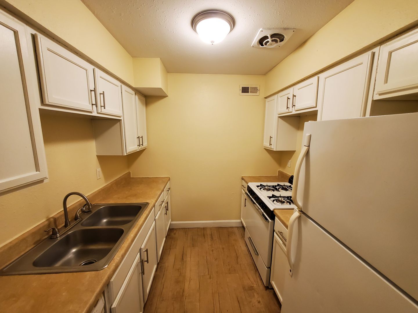 Rantoul Apartment: 1505 Hobson Drive