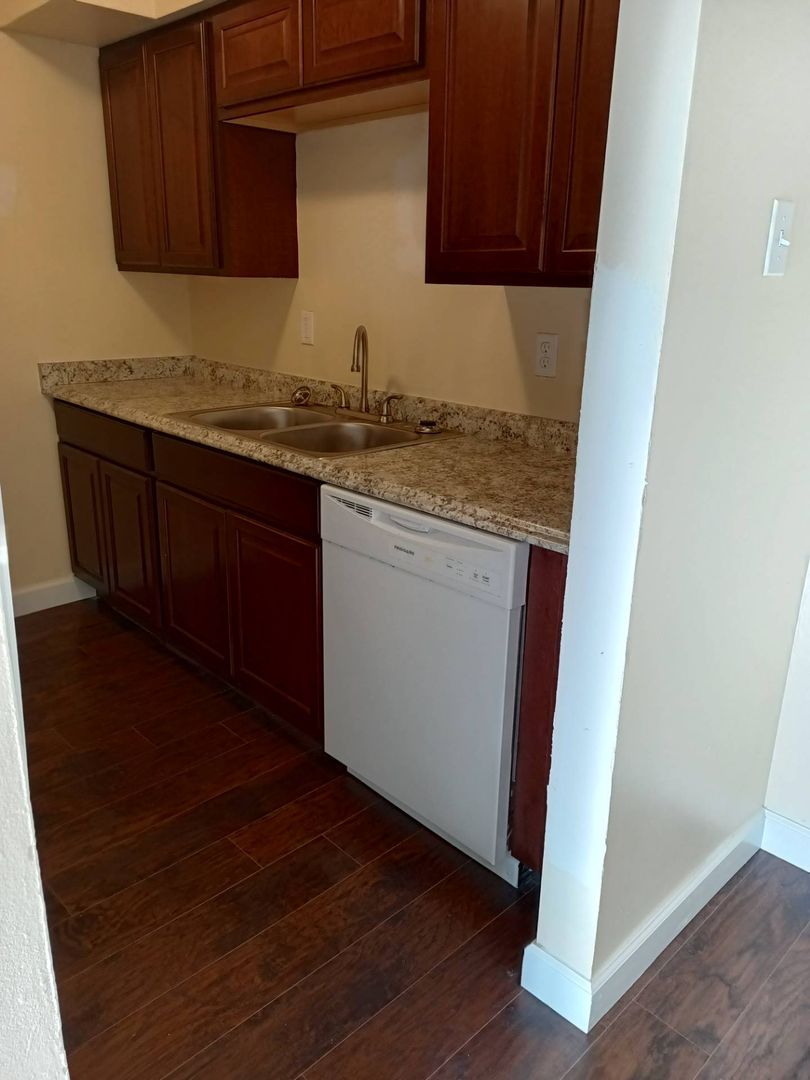 Rantoul Apartment: 1505 Hobson Drive