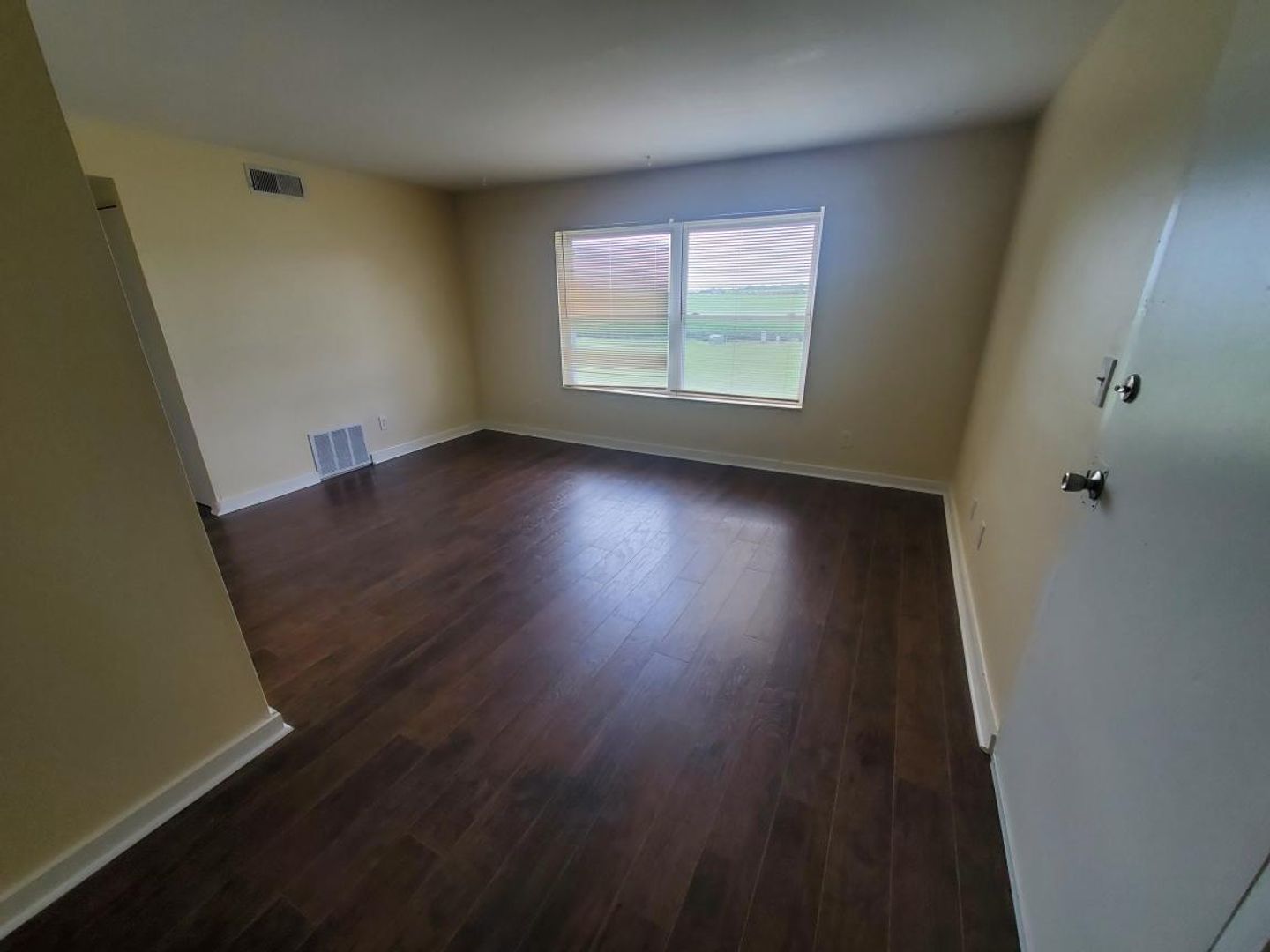 Rantoul Apartment: 1505 Hobson Drive