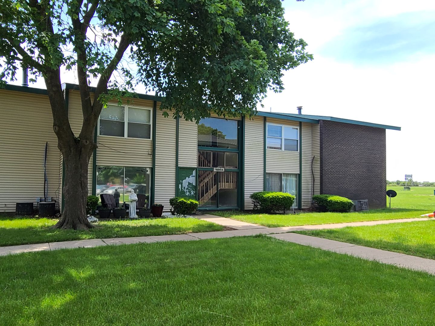 Rantoul Apartment: 1505 Hobson Drive