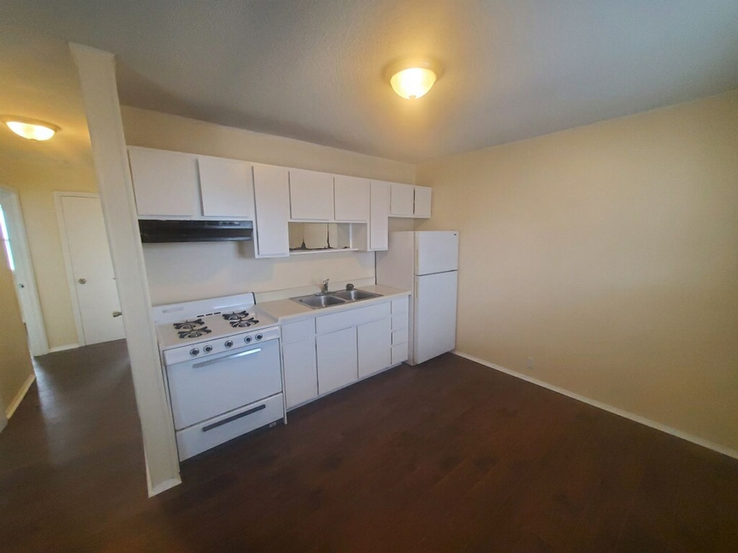 Rantoul Apartment: 603 S Maplewood Dr