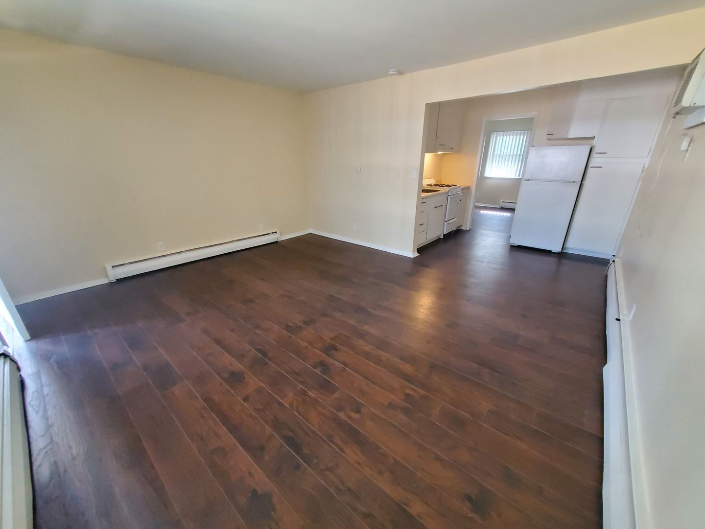 Rantoul Apartment: 707-711 E Congress Ave