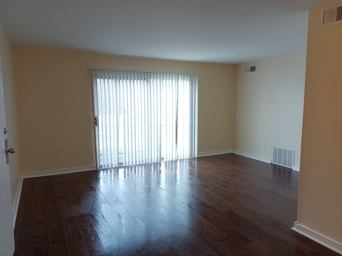 Rantoul Apartment: 1505 Hobson Drive