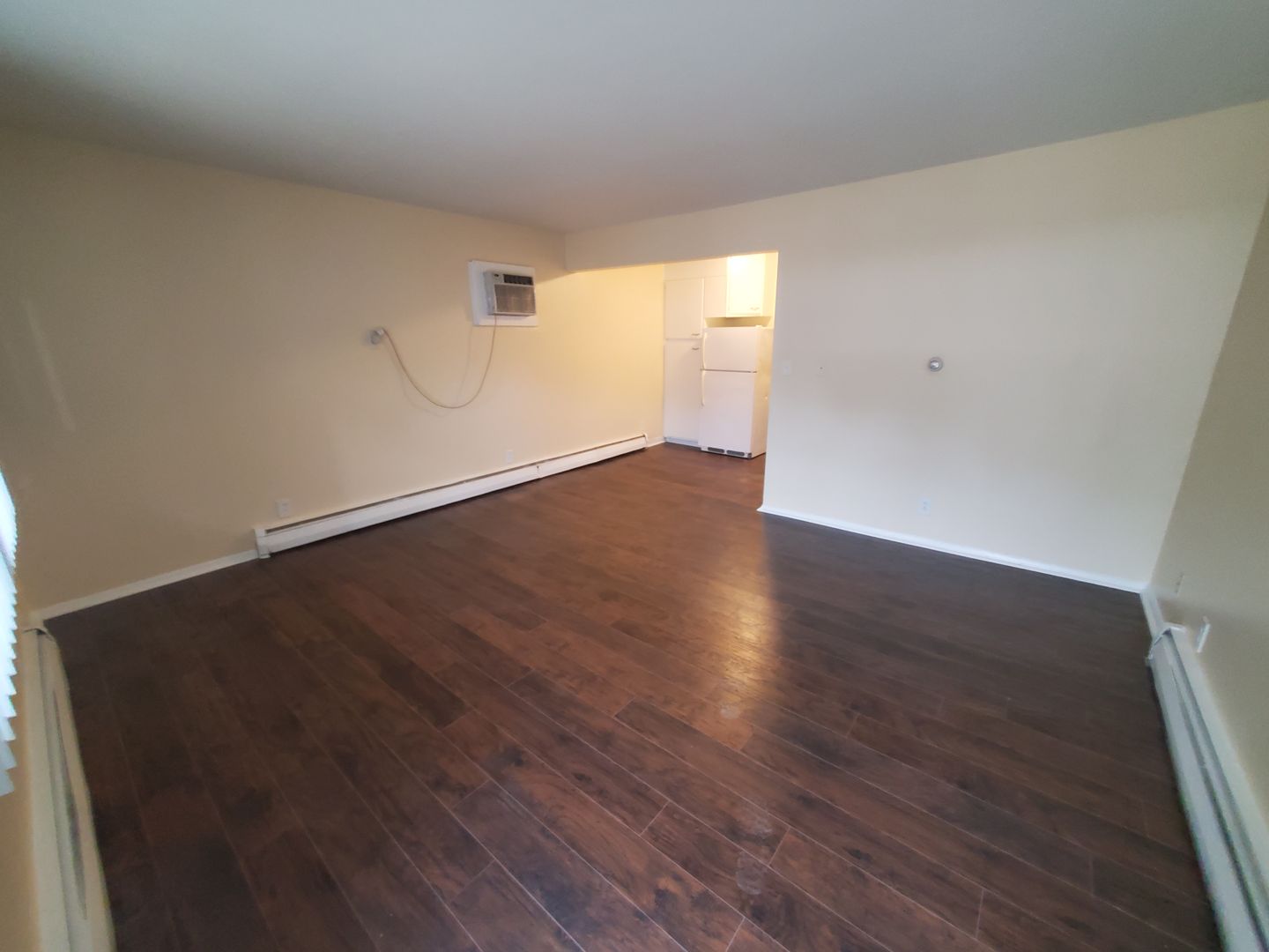 Rantoul Apartment: 707-711 E Congress Ave