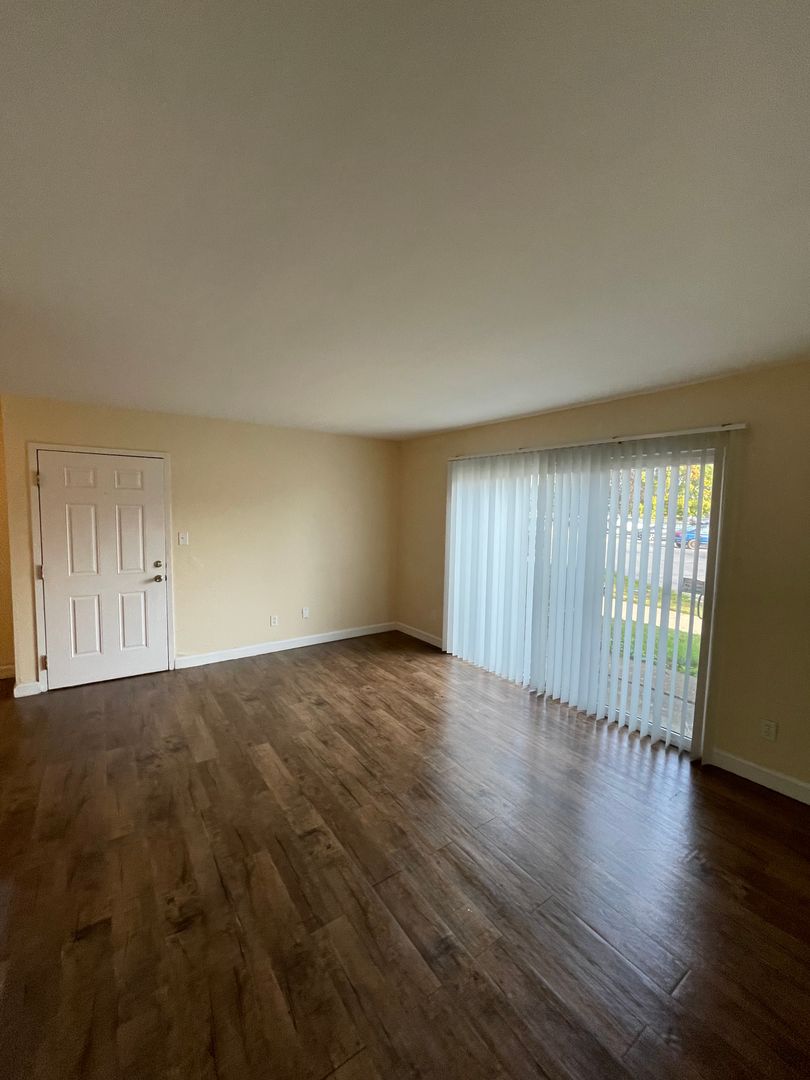 Rantoul Apartment: 1505 Hobson Drive