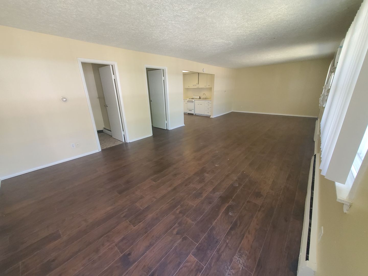 Rantoul Apartment: 707-711 E Congress Ave