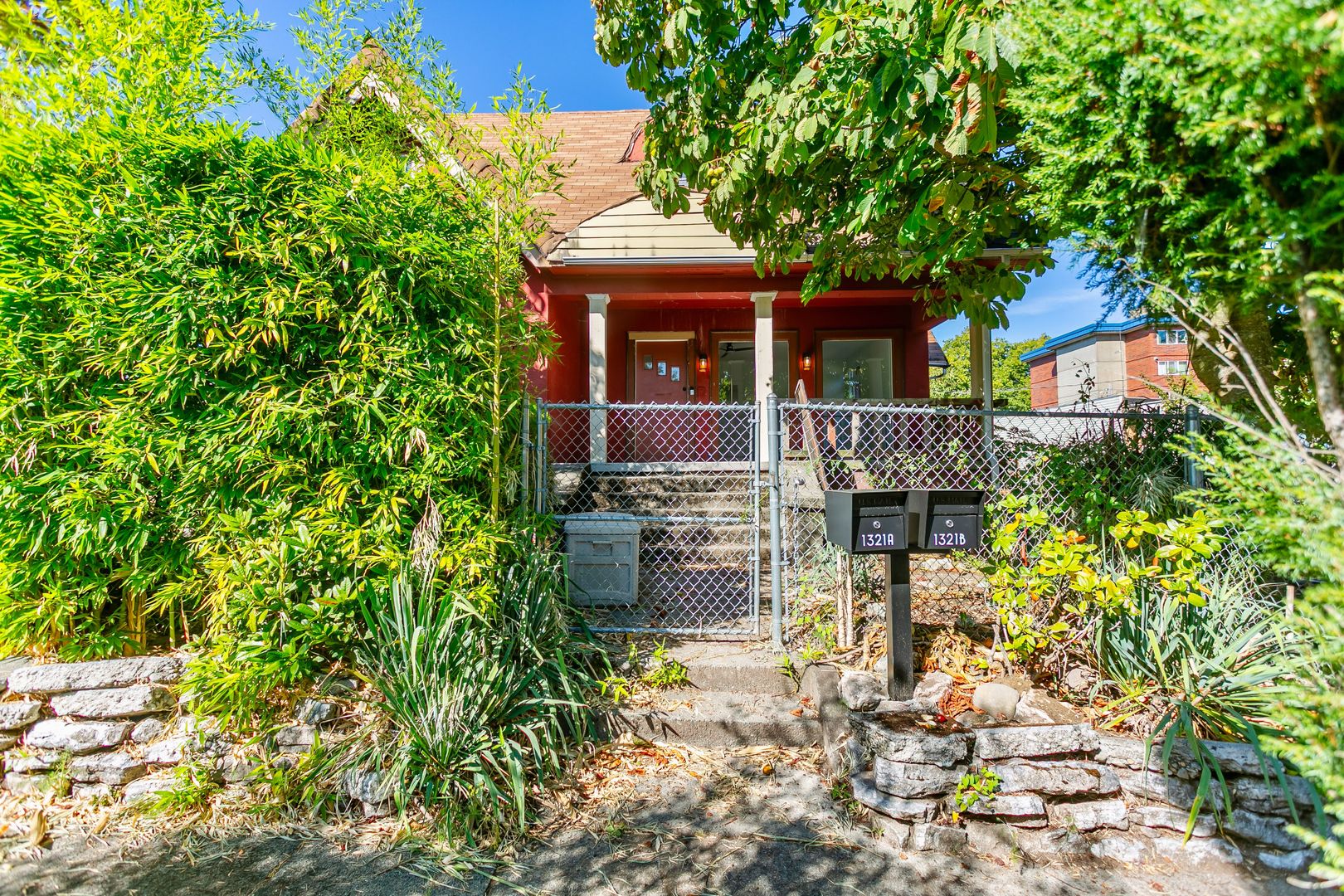 Tacoma Condo: 1321 S 13th St