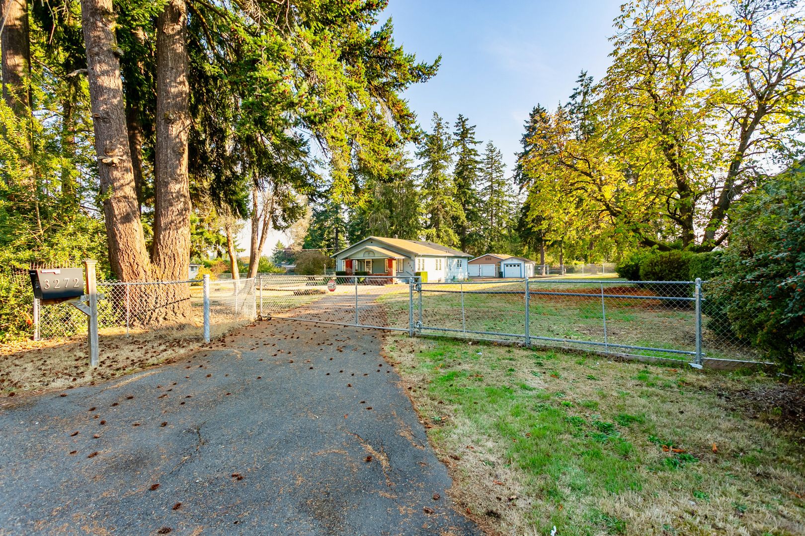 Lakewood House: 3272 90th St S