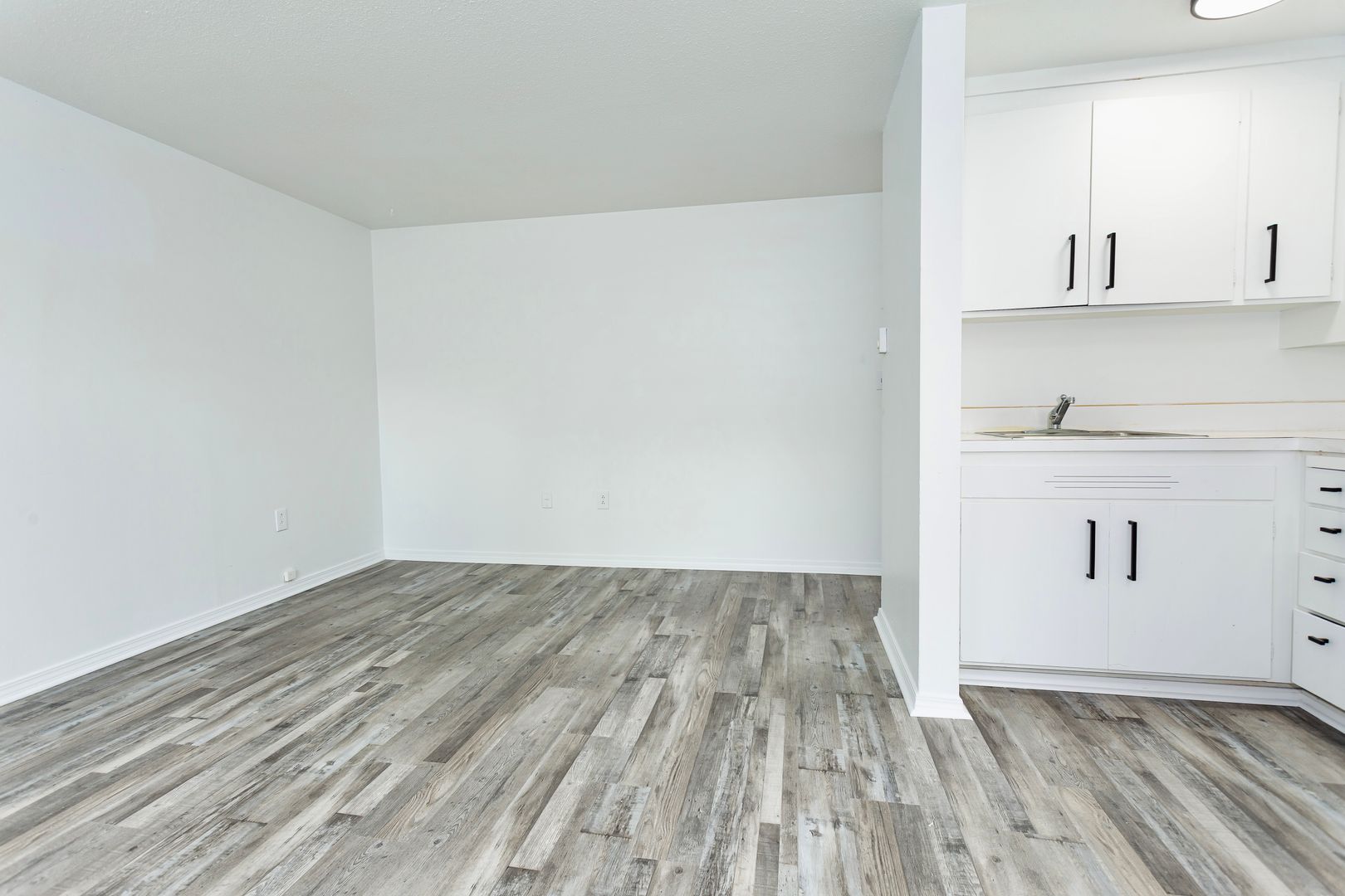 Tacoma Apartment: 1405 Martin Luther King Junior Way