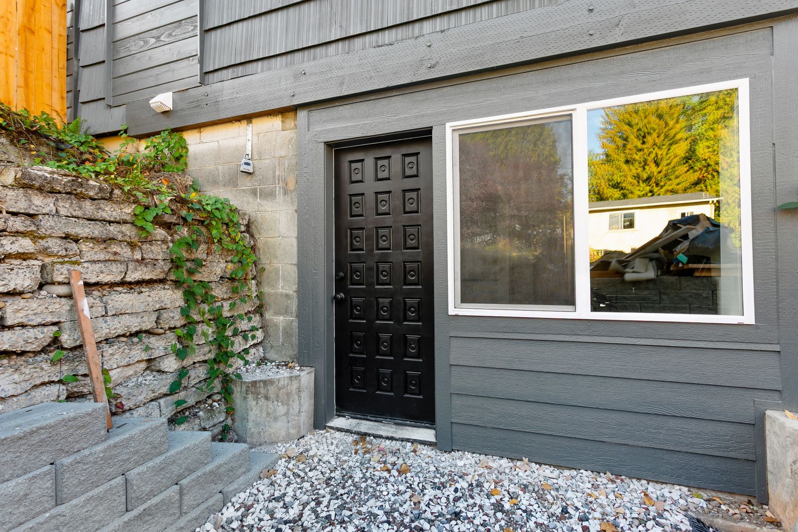 Milton Apartment: 430 Birch Street