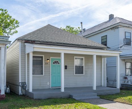 3 bedroom, with a private, fenced yard in downtown Phoebus! – photo 1