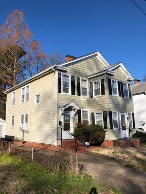 Classy Olde Hampton – photo 1