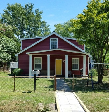 Cute 2 bed @ the beach w/ fenced yard – photo 1