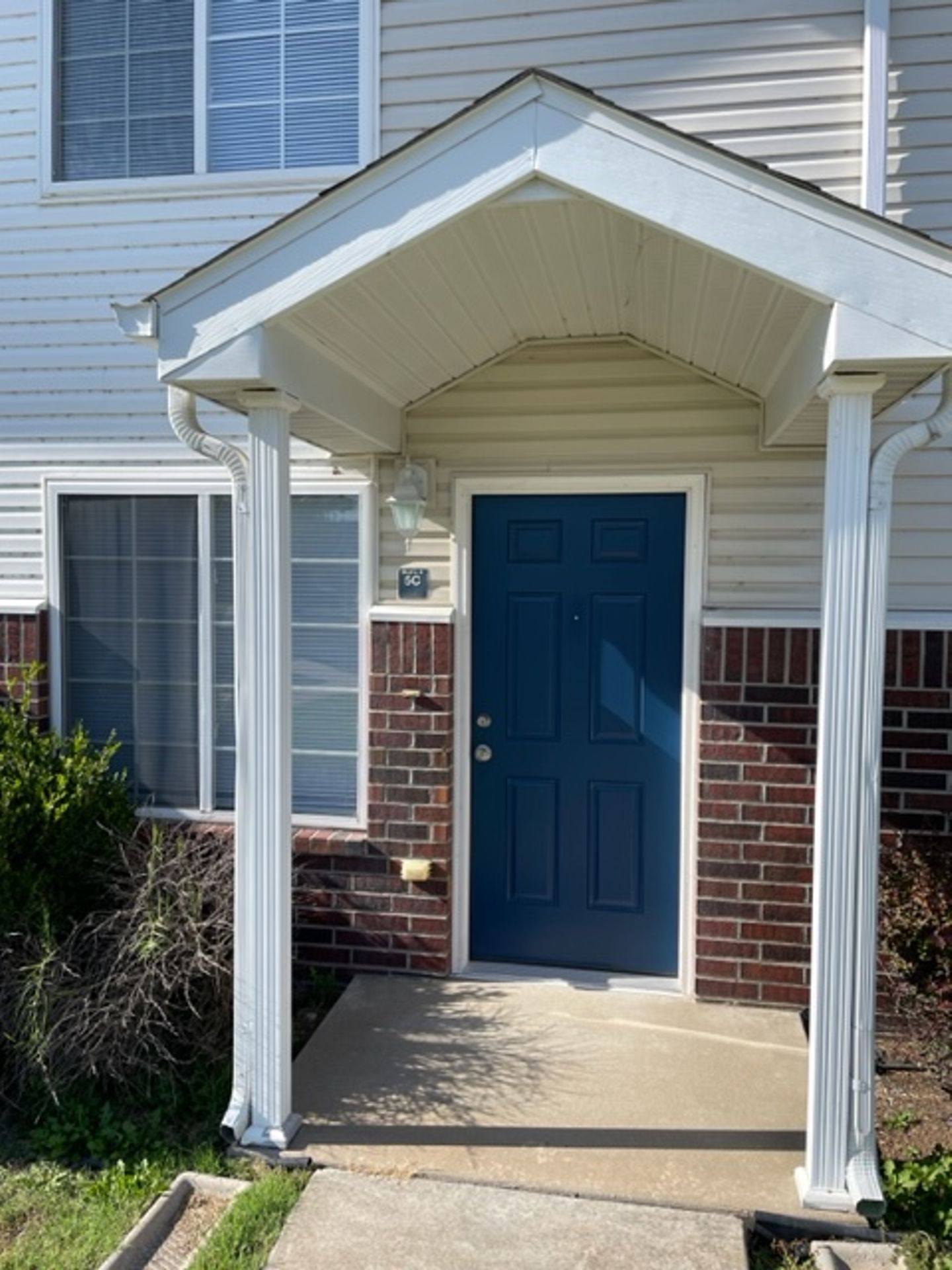 LAMAR Apartment: 801 E. 19TH ST