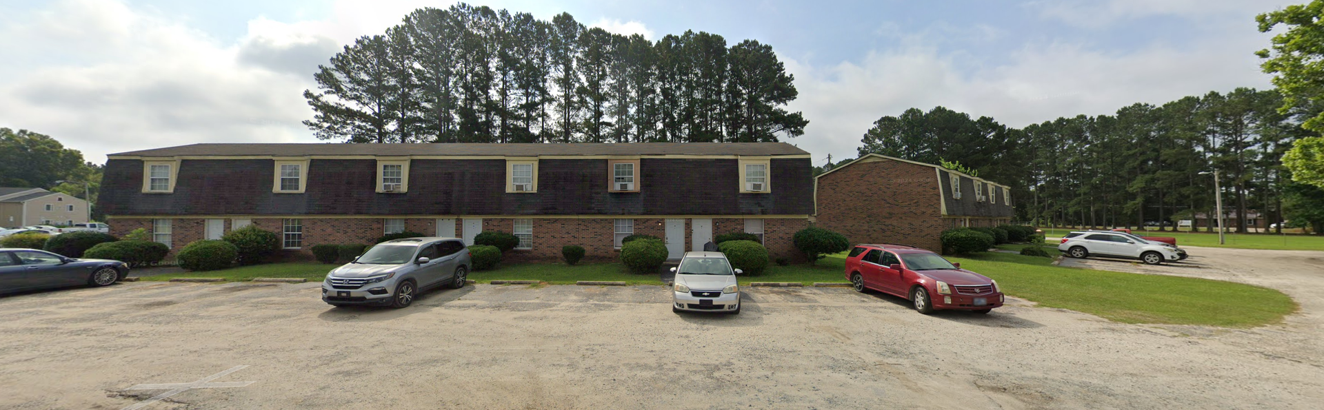 Bennettsville Apartment: 800 Oakwood St